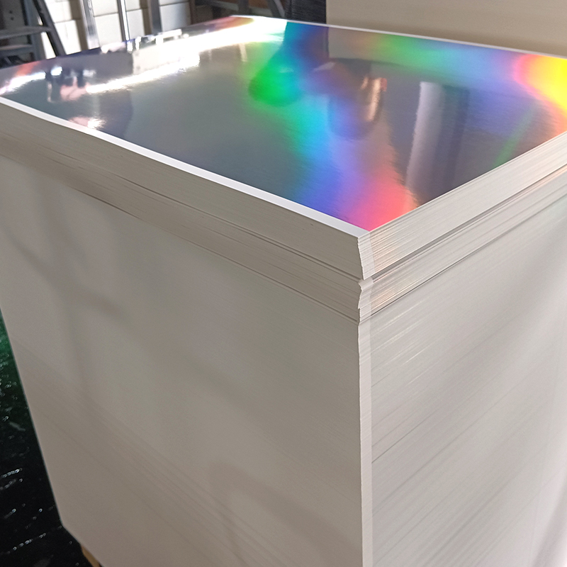 Solider holografischer Karton