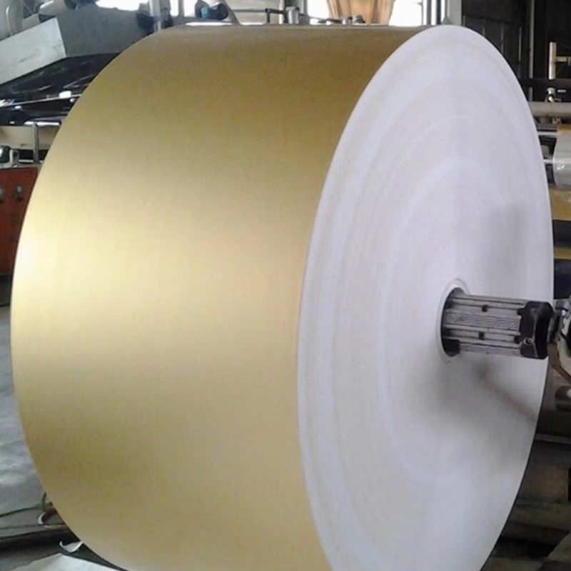 Karton mit Goldfolienrückseite